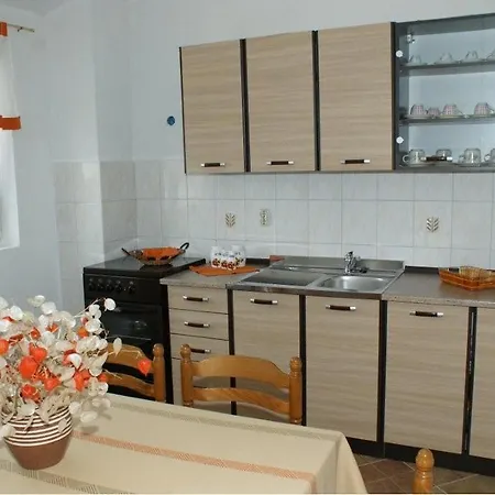 Hatic Apartment