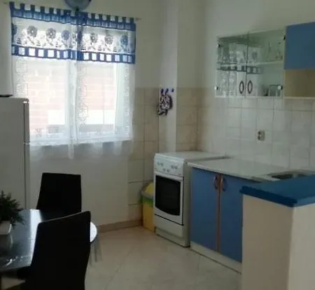 Hatic Apartment *